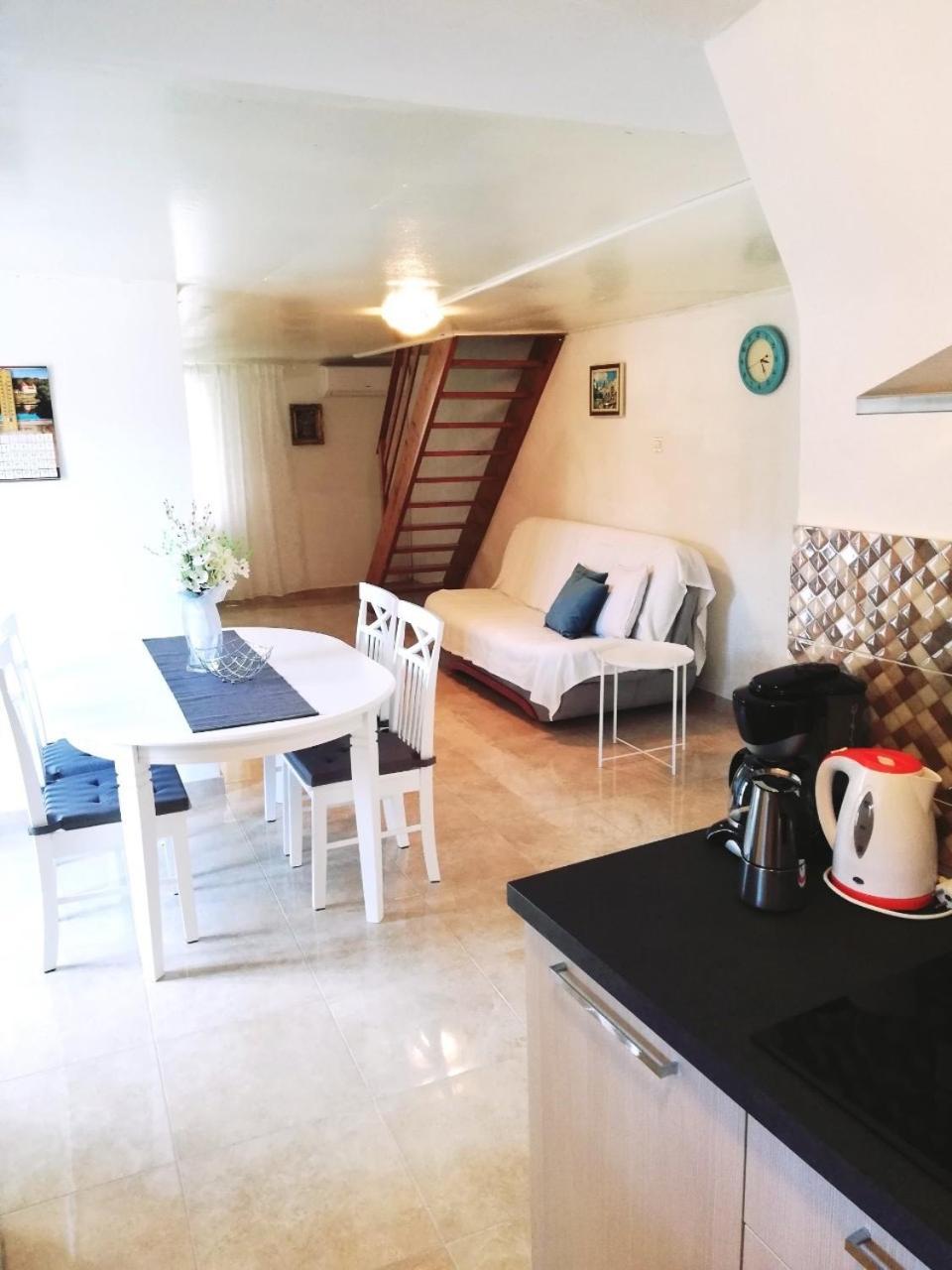 Apartment Surdic Валун Екстериор снимка