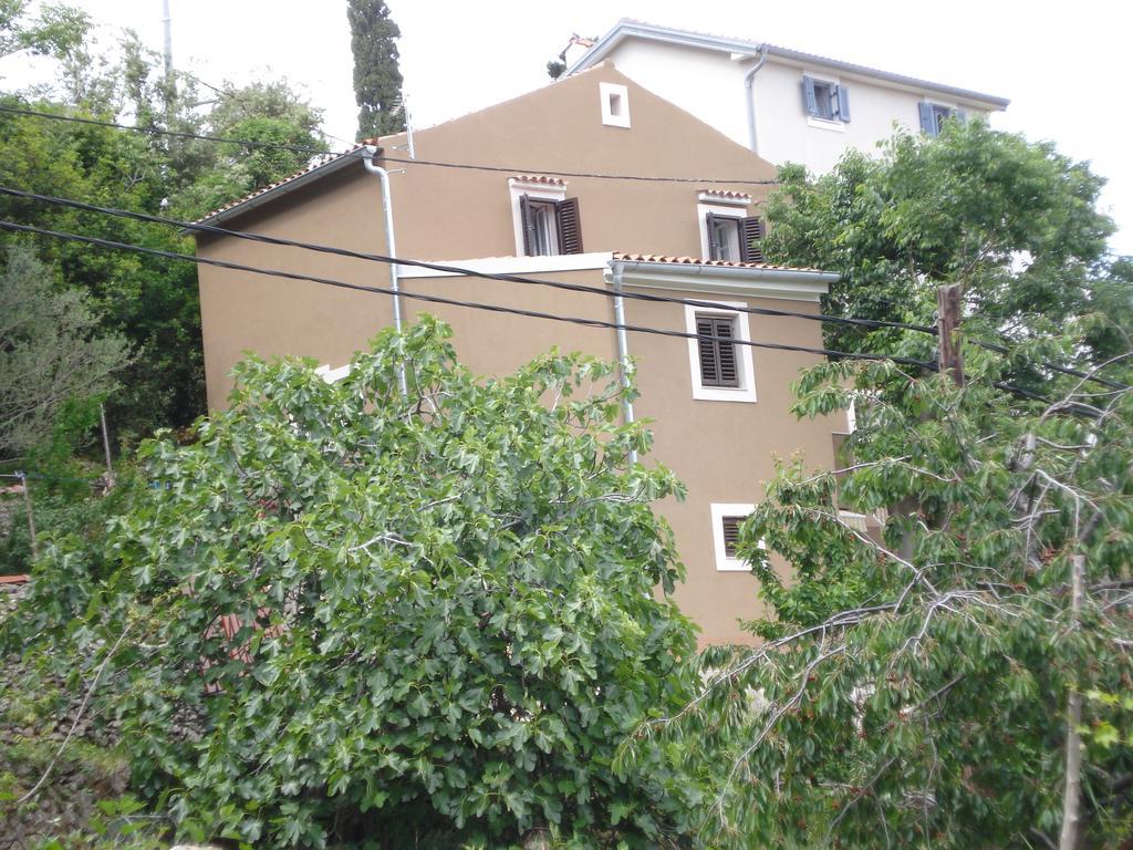Apartment Surdic Валун Екстериор снимка